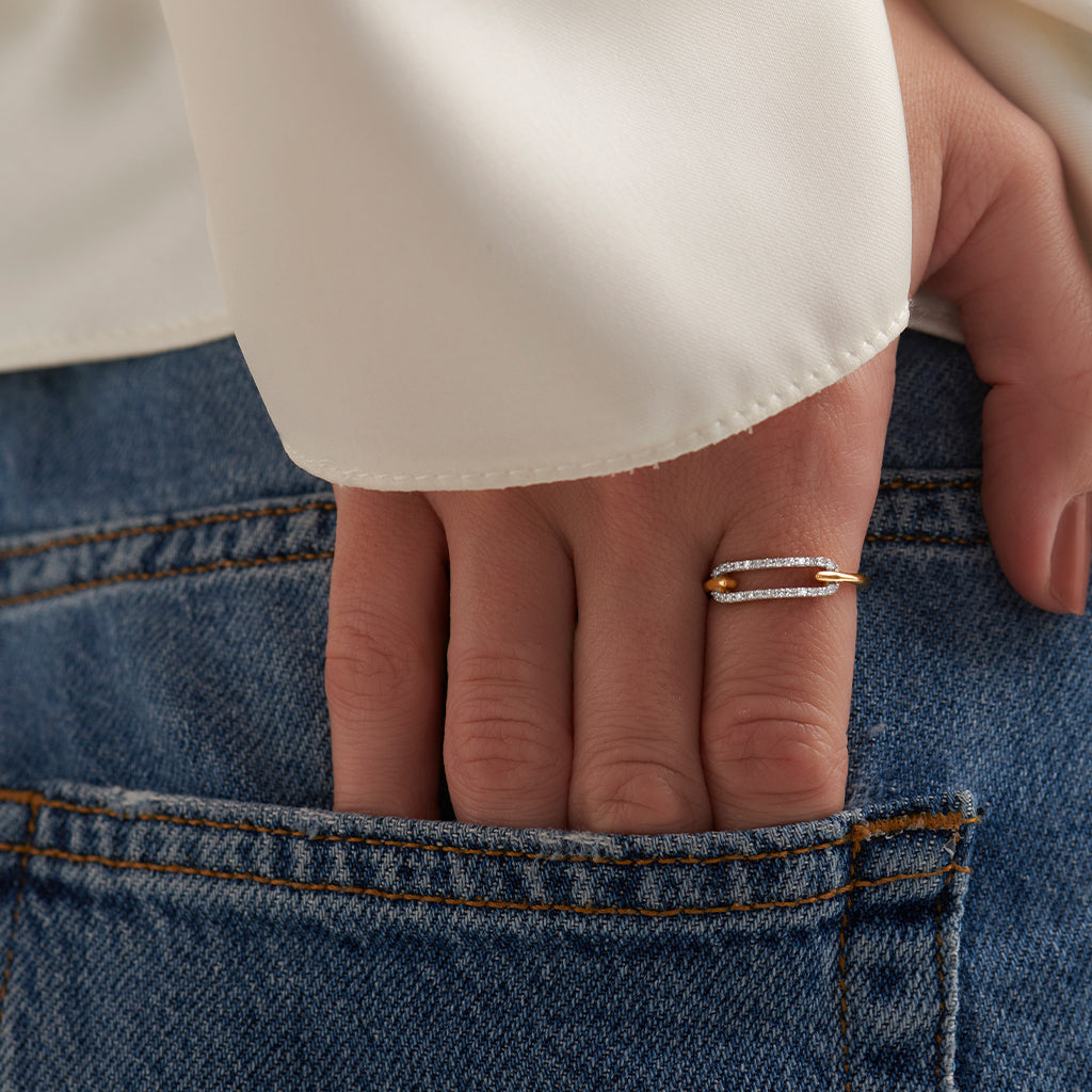 Pave Diamond Paperclip Ring