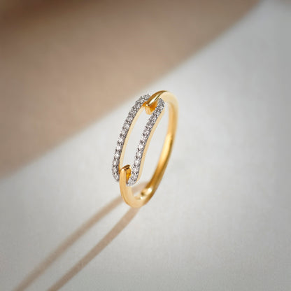 Pave Diamond Paperclip Ring